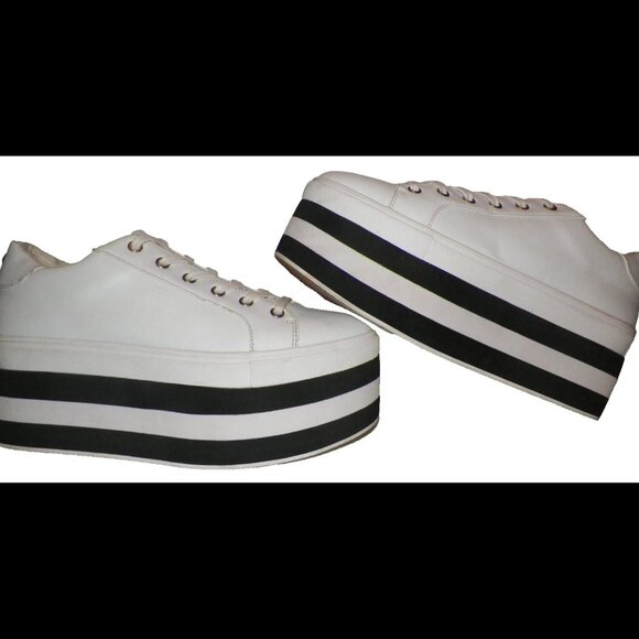 Women's 10 Steve Madden 3 inch Platform Sneaker Shoes Glam Goth Punk - Picture 9 of 11